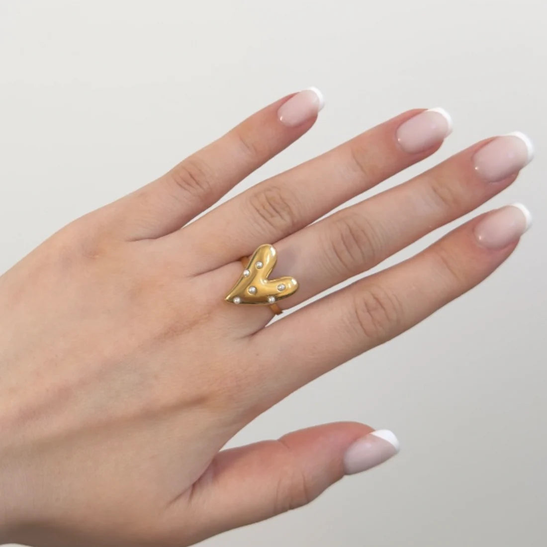 Pearl heart ring